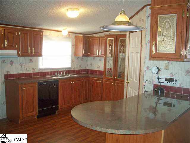 659 Shaw Road Roebuck, SC 29376 - Photo 3 of 25