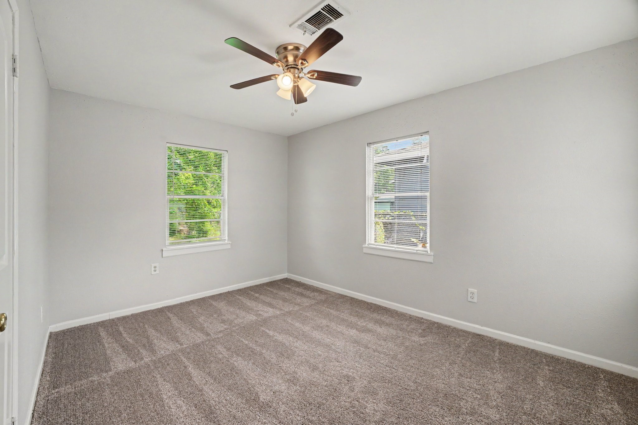 8433 Woodlyn Road Houston, TX 77028 - Photo 13 of 19