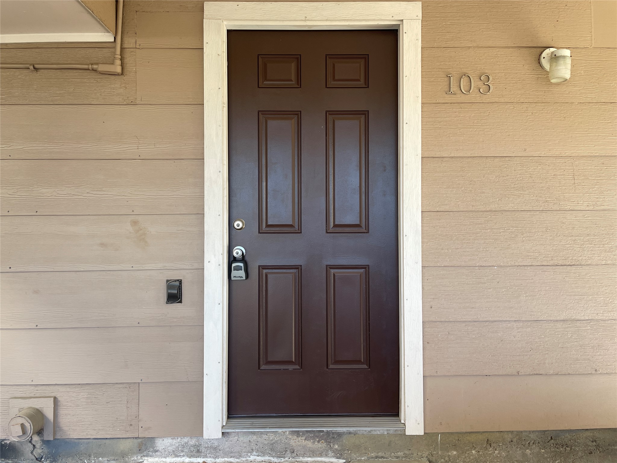 2220 Leon Street, Unit 103 Austin, TX 78705 - Photo 3 of 15 a view of a wooden door