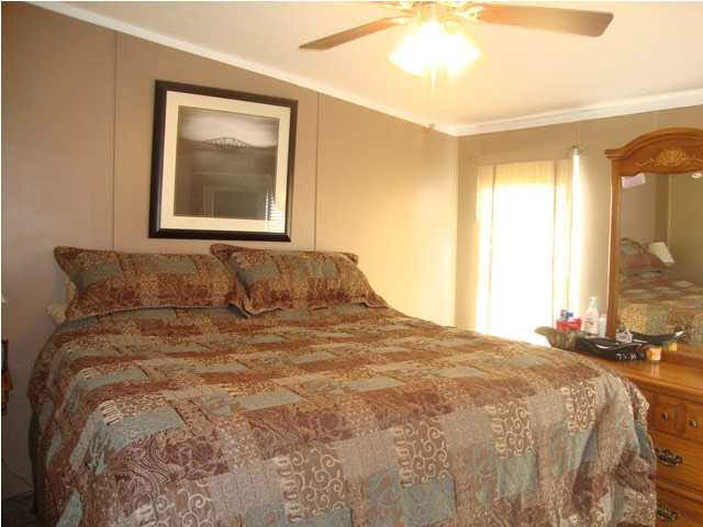 1225 Barnes Road Canton, MS 39046 - Photo 8 of 25 Master bedroom