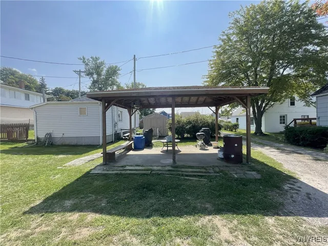 $375,000 | 5843 Ontario Street, Newfane, NY 14126