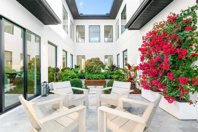 $2,799,000 | 2177 Sunnyside Place, Sarasota, FL 34239