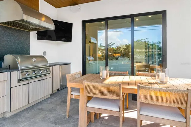 $2,799,000 | 2177 Sunnyside Place, Sarasota, FL 34239