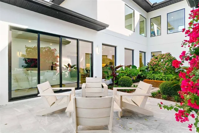 $2,799,000 | 2177 Sunnyside Place, Sarasota, FL 34239