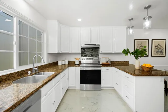 $1,068,888 | 584 Hillside Boulevard, Daly City, CA 94014