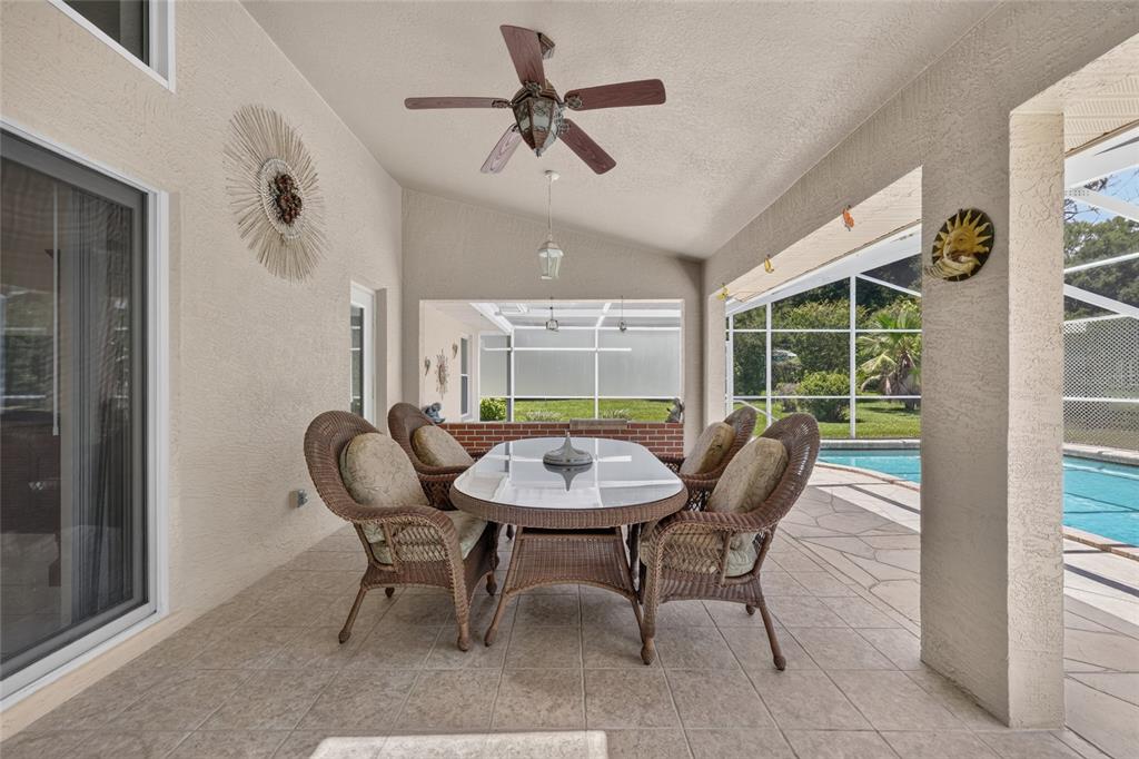 19025 Southwest 98th Loop Dunnellon, FL 34432 - Photo 44 of 80 a dining room with furniture and window