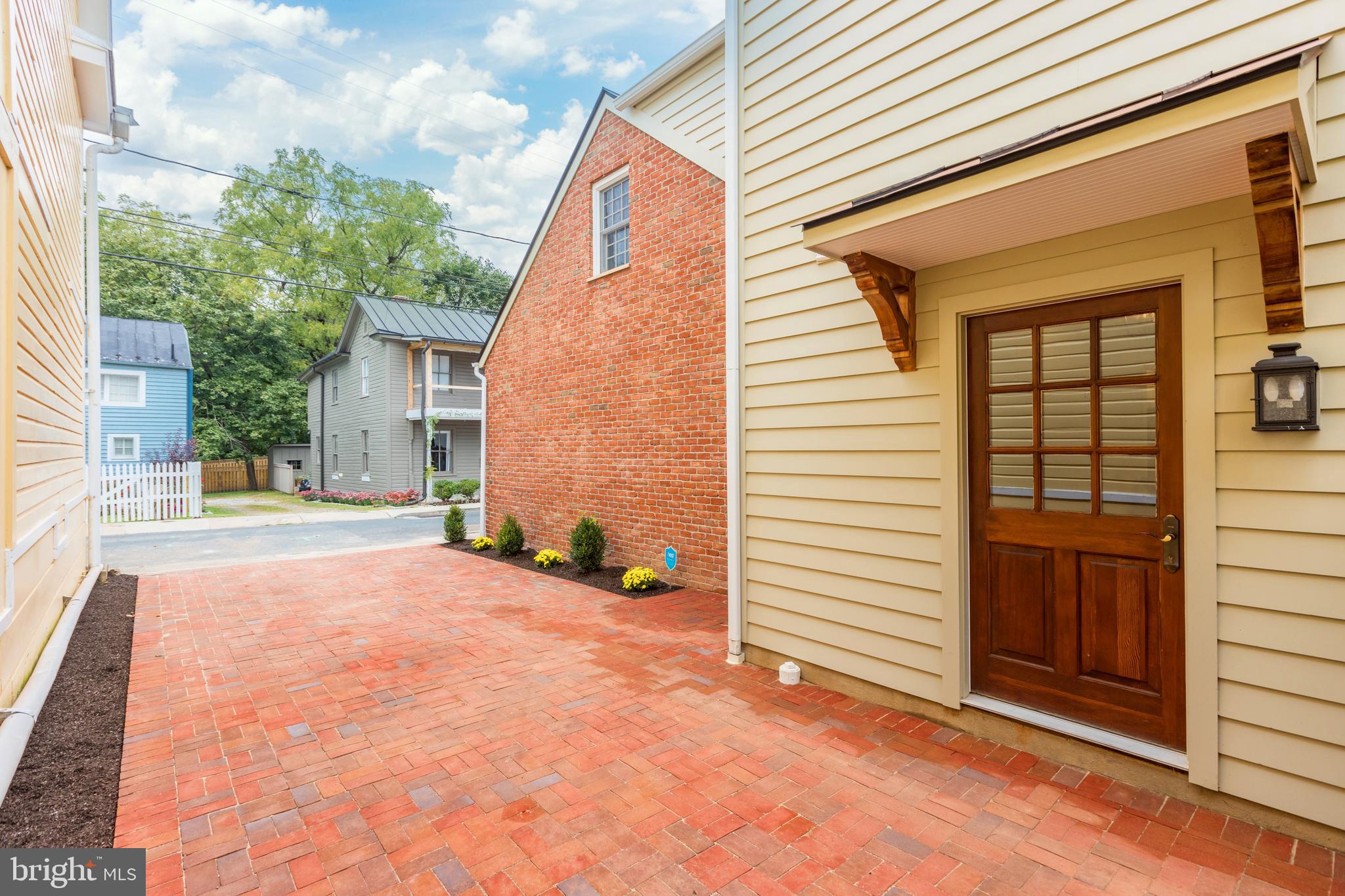 16 Liberty Street Southwest Leesburg, VA 20175 - Photo 7 of 58
