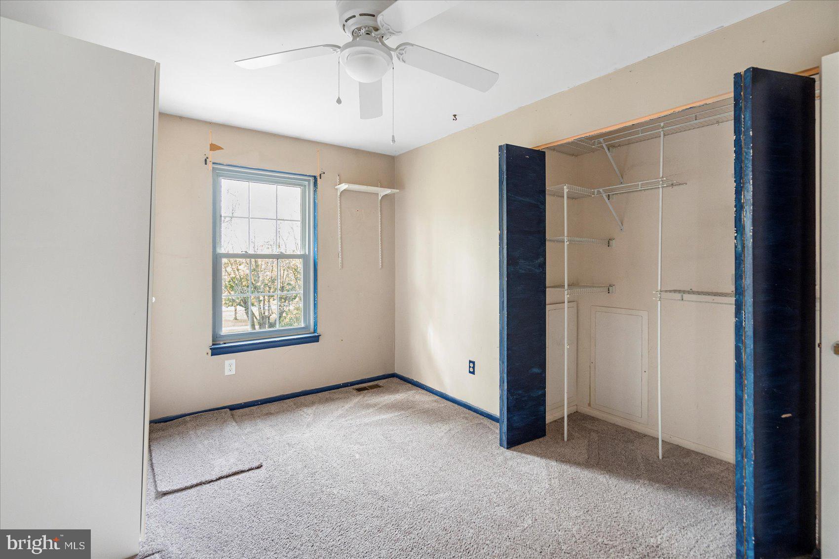 4003 Jacinth Way Baltimore, MD 21236 - Photo 21 of 43 an empty room with windows and closet