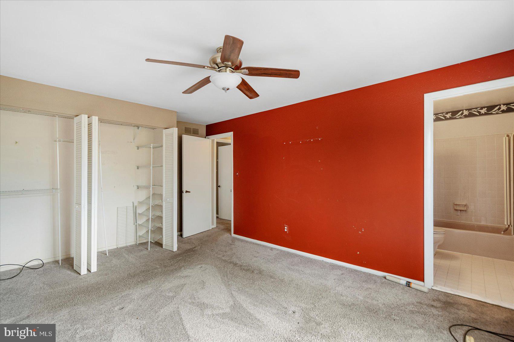 4003 Jacinth Way Baltimore, MD 21236 - Photo 31 of 43 a view of a big room with closet area