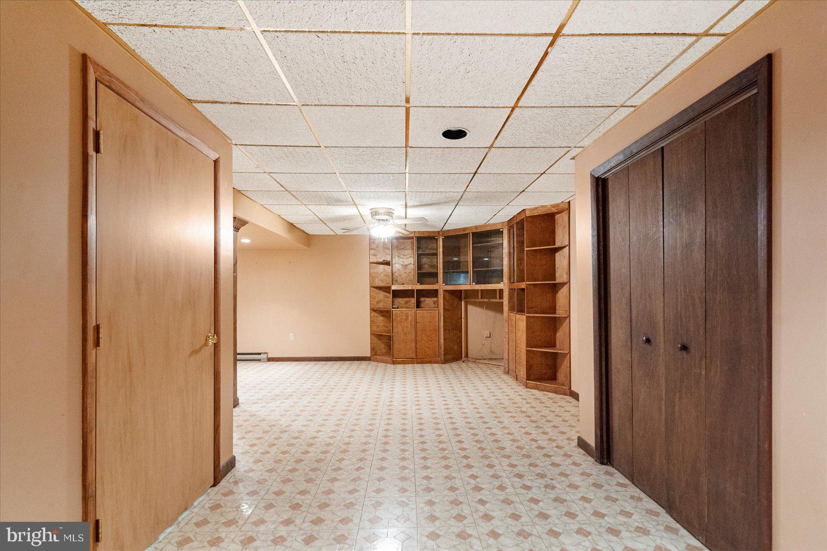 4003 Jacinth Way Baltimore, MD 21236 - Photo 33 of 43 a big room with closet