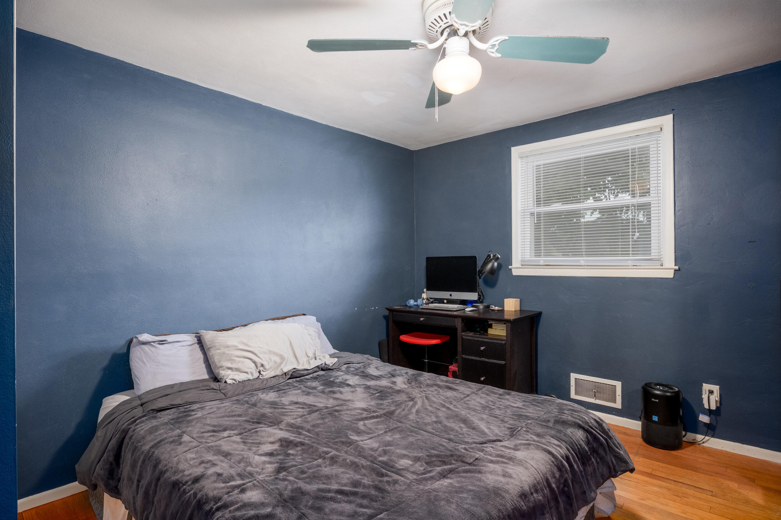 5601 44th Avenue Kenosha, WI 53144 - Photo 14 of 27 Master Bedroom