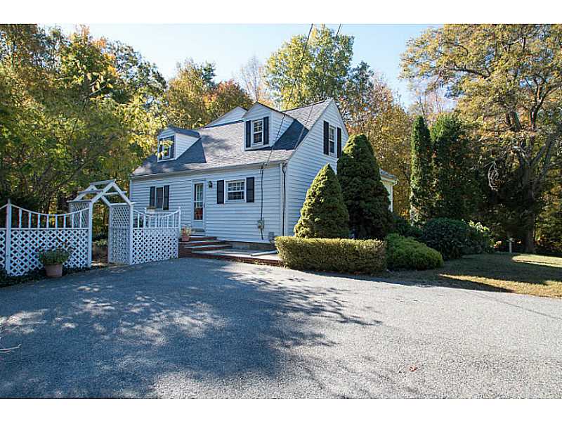 95 Wilbur Road Lincoln, RI 02865 - Photo 23 of 24 Exterior Front.