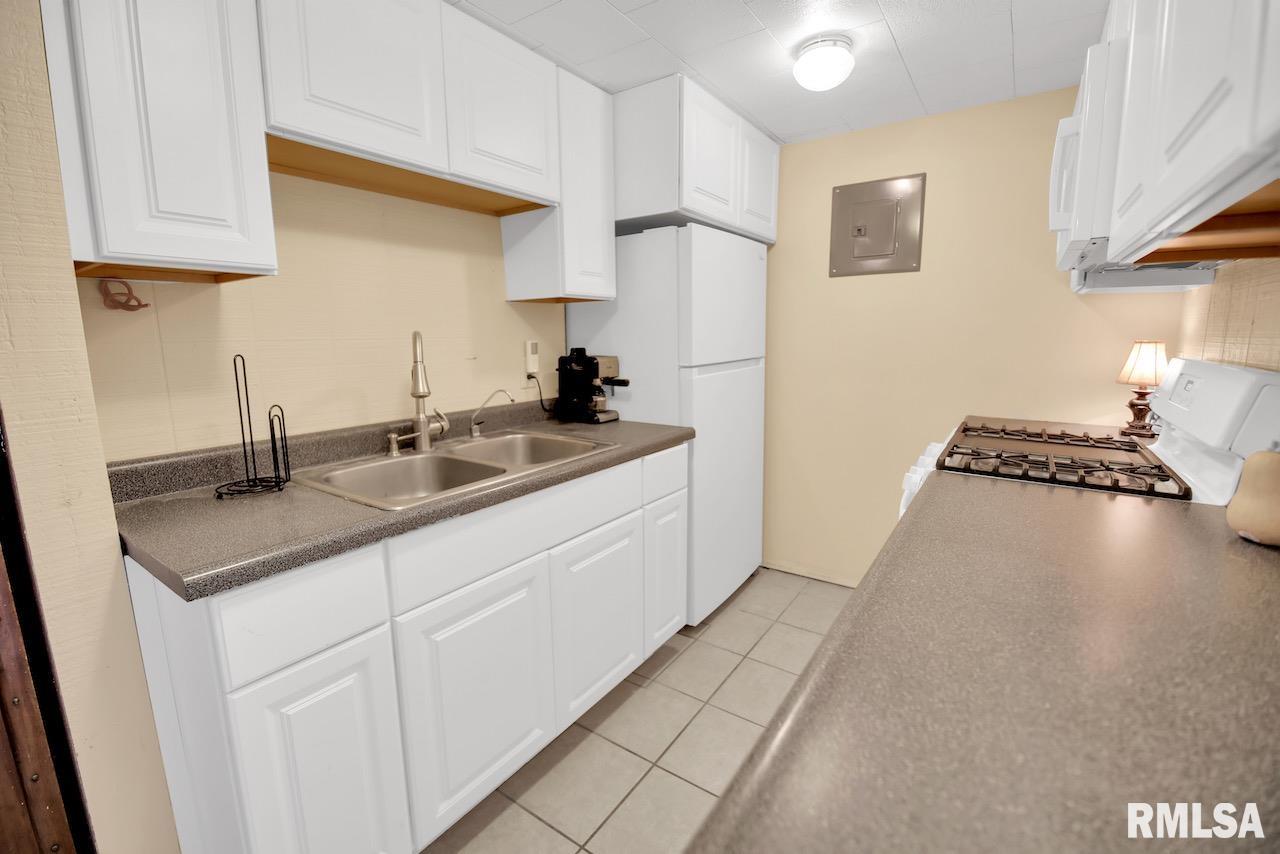 407 Pine Ridge Drive Washington, IL 61571 - Photo 24 of 46 Gallery Image 24