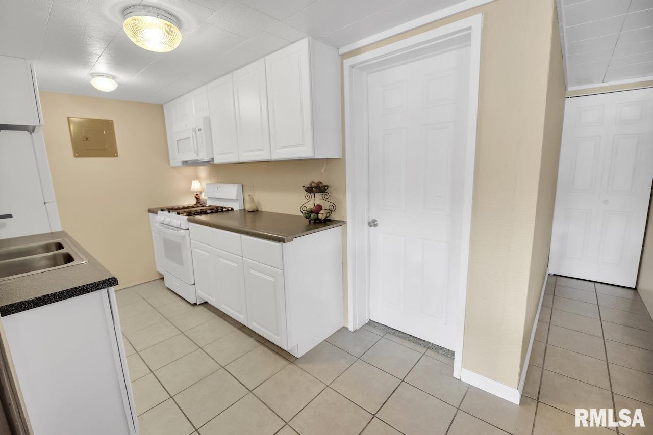 407 Pine Ridge Drive Washington, IL 61571 - Photo 26 of 46 Gallery Image 26