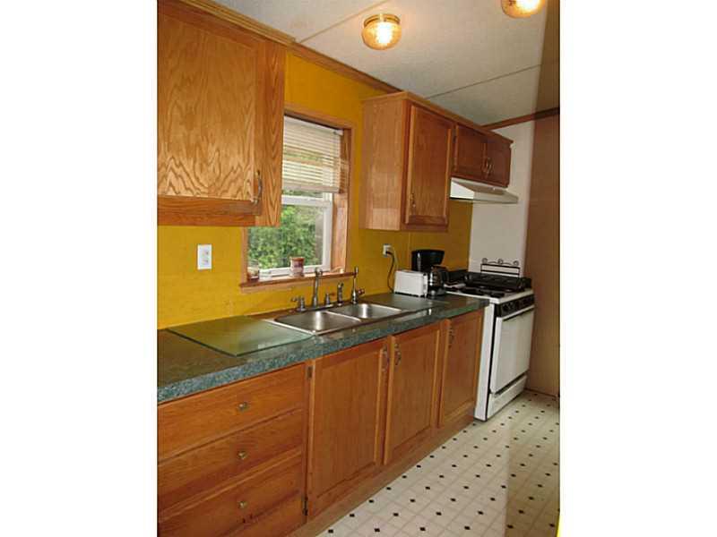 108 McShane Road Fenelton, PA 16034 - Photo 16 of 20 Kitchen.