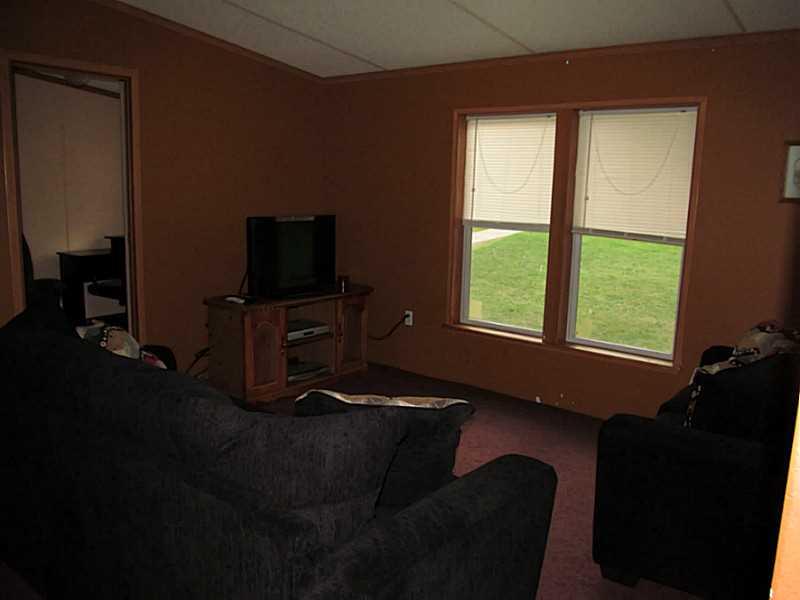 108 McShane Road Fenelton, PA 16034 - Photo 7 of 20 Living Room.