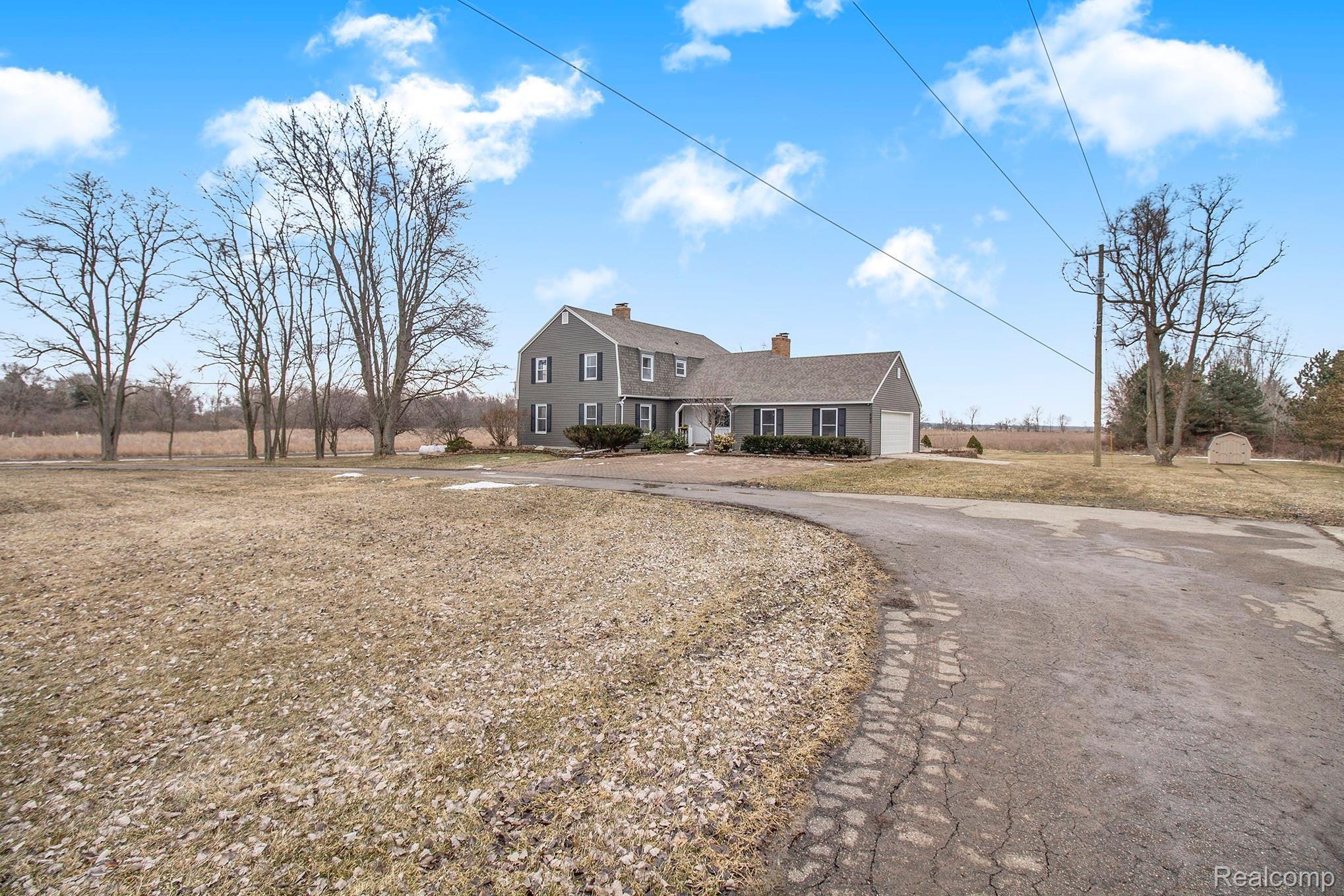 640 Holt Road Williamston, MI 48895 - Photo 2 of 42 IMG_4258.jpg