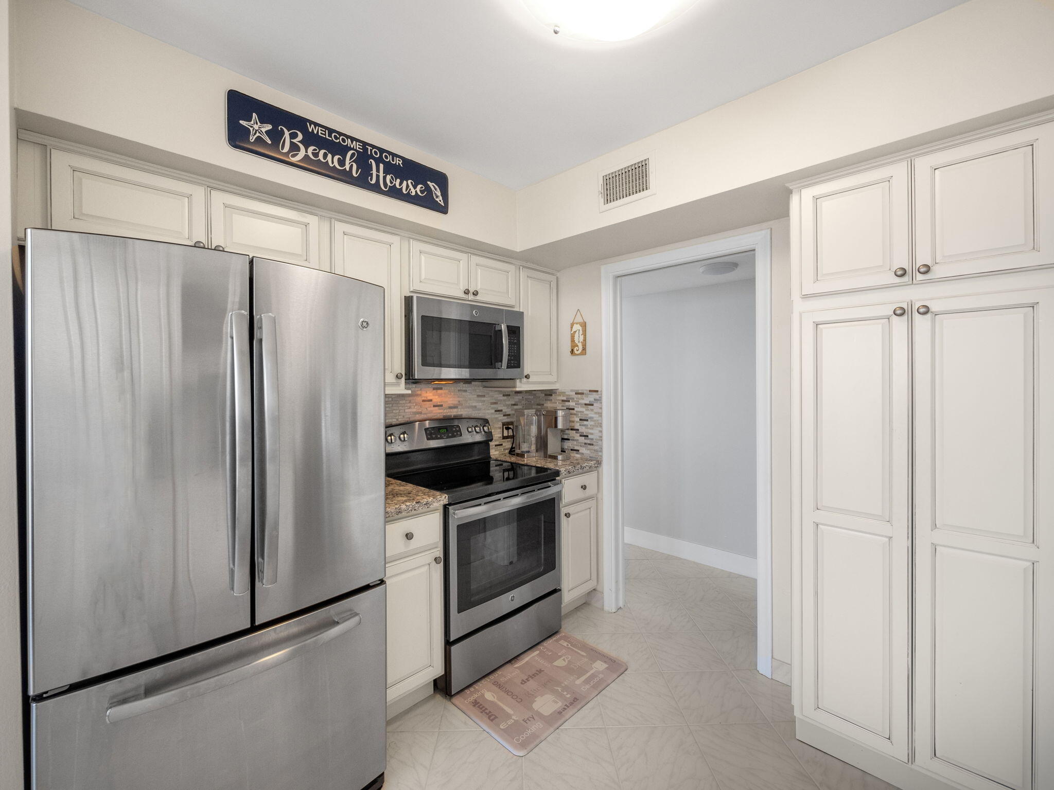 3400 North Ocean Drive Singer Island, FL 33404 - Photo 7 of 24 25-web-or-mls-026