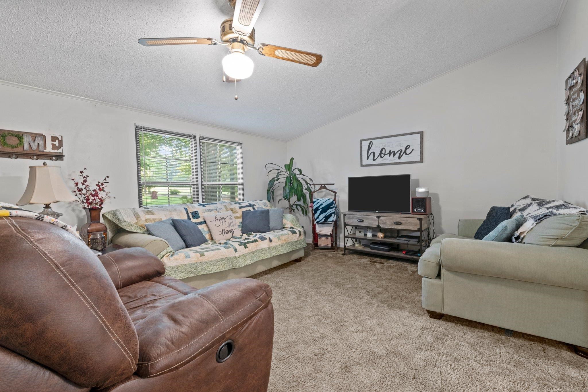 8029 Lockleair Road Zebulon, NC 27597 - Photo 22 of 26 Living Room