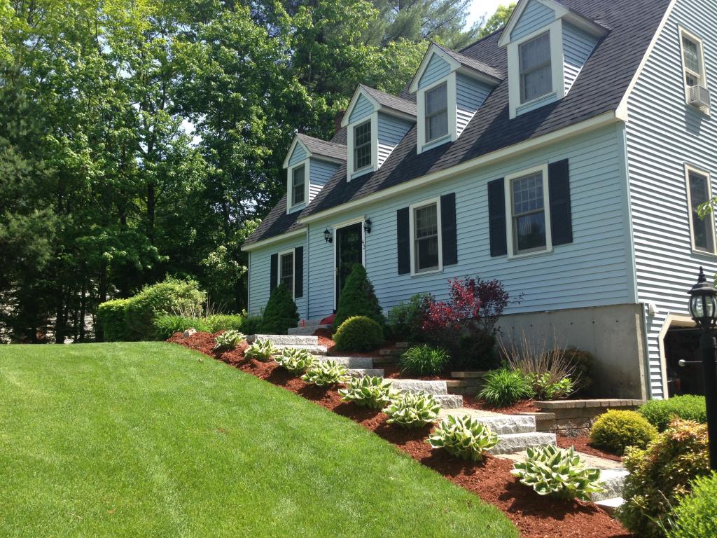 43 Rolling Ridge Road Londonderry, NH 03053 - Photo 2 of 23