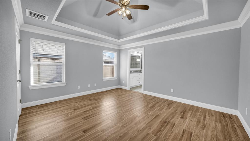 924 East 5th Street Springtown, TX 76082 - Photo 20 of 36