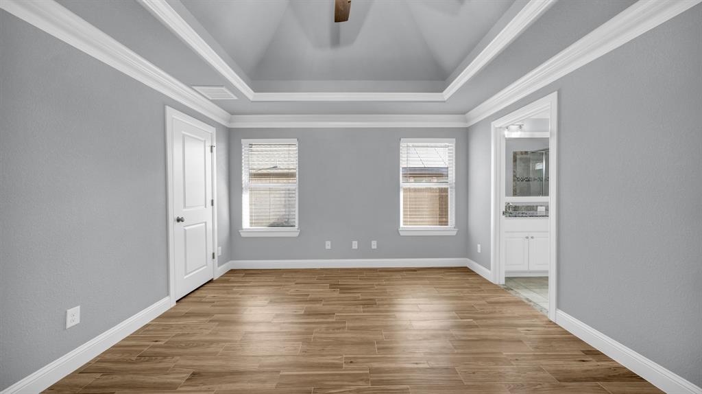 924 East 5th Street Springtown, TX 76082 - Photo 21 of 36