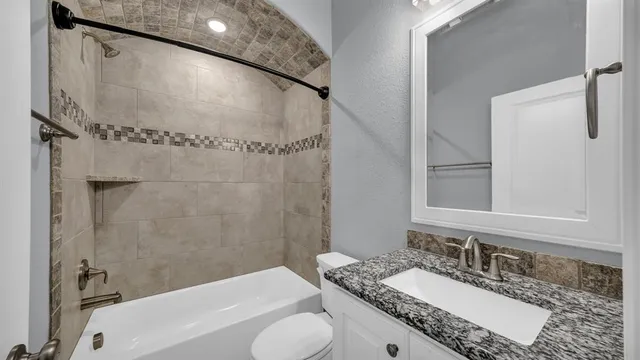 $335,000 | 924 East 5th Street, Springtown, TX 76082