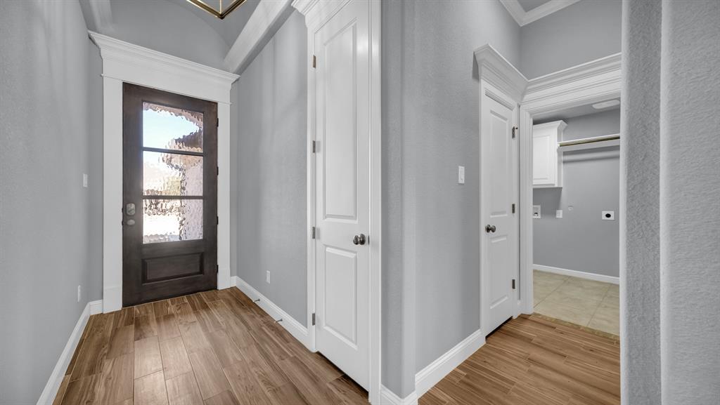 924 East 5th Street Springtown, TX 76082 - Photo 6 of 36