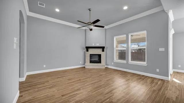 $335,000 | 924 East 5th Street, Springtown, TX 76082