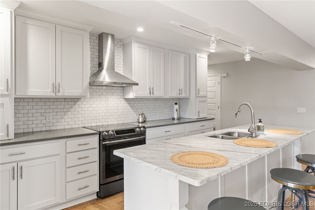 7 Lone Timber, Unit 1B Four Seasons, MO 65049 - Photo 12 of 38 Beautiful open Kitchen