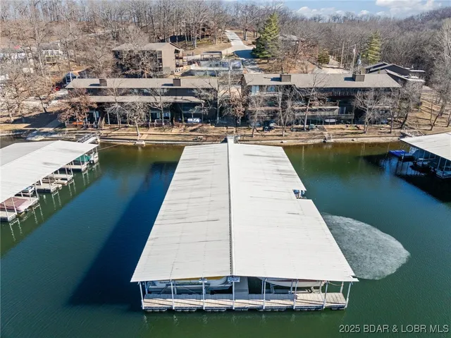 $299,900 | 7 Lone Timber, Unit 1B, Four Seasons, MO 65049