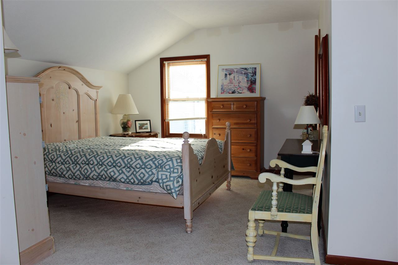 8888 East Hatchery Road Syracuse, IN 46567 - Photo 12 of 20 Gallery Image 12