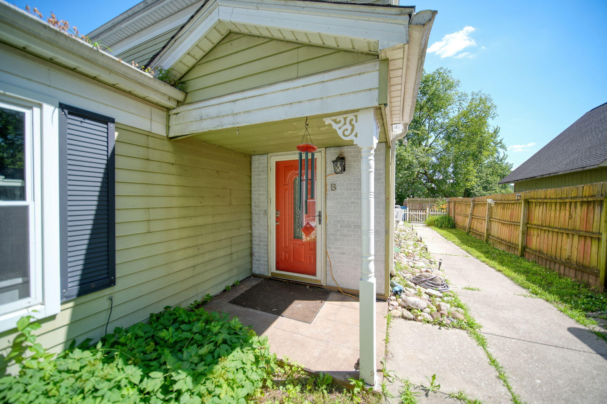 317 Clark Street Clinton, MI 49236 - Photo 4 of 31 4-web-or-mls-DSC05619_HDR