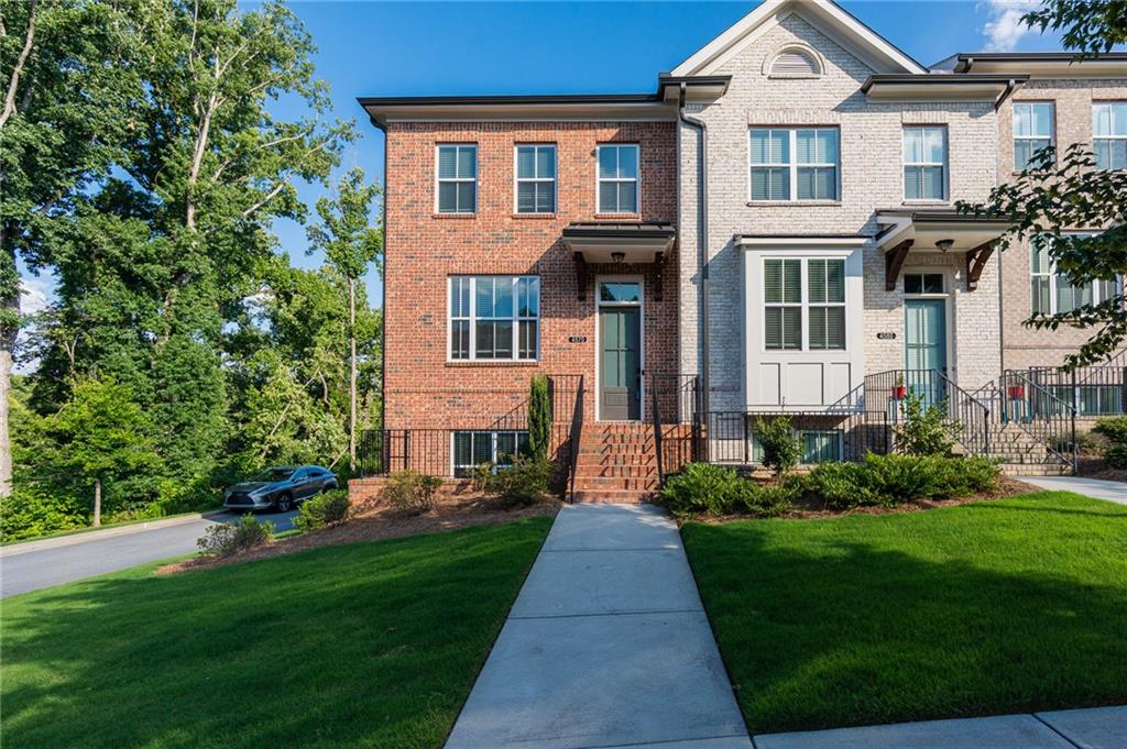 4570 Sims Park Suwanee, GA 30024 - Photo 2 of 41