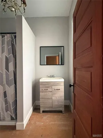 $54,000 | 427 North 7th Street, Hannibal, MO 63401