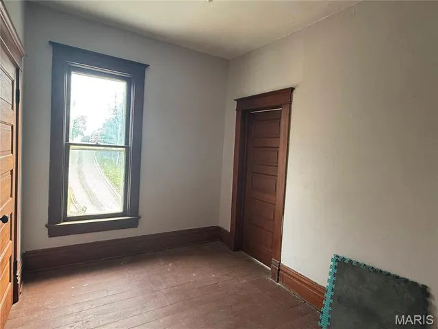 $54,000 | 427 North 7th Street, Hannibal, MO 63401