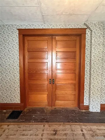 $54,000 | 427 North 7th Street, Hannibal, MO 63401