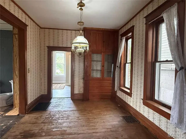 $54,000 | 427 North 7th Street, Hannibal, MO 63401