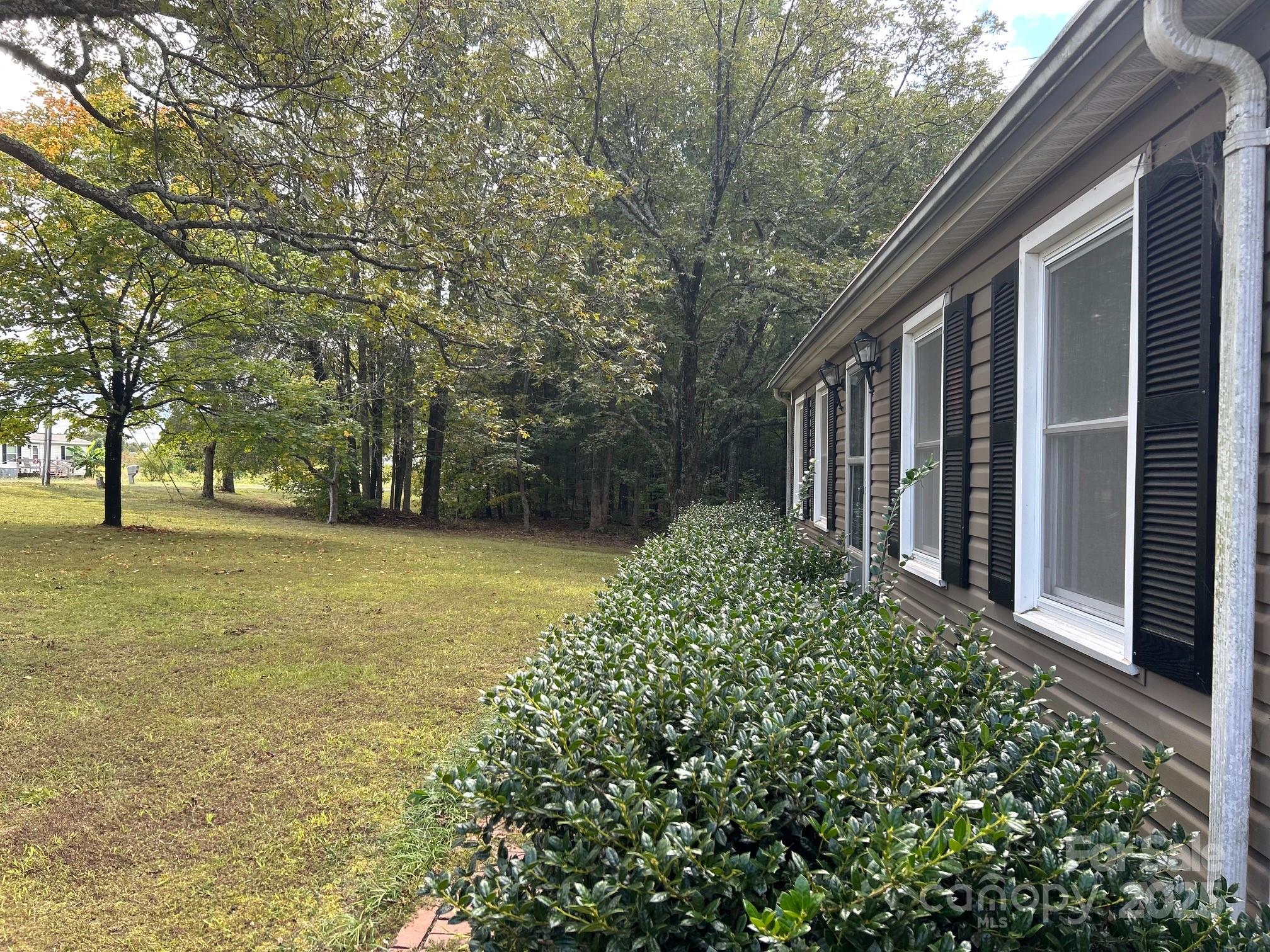 9025 Sorrow Farm Road Kannapolis, NC 28081 - Photo 3 of 21 a view of outdoor space and yard