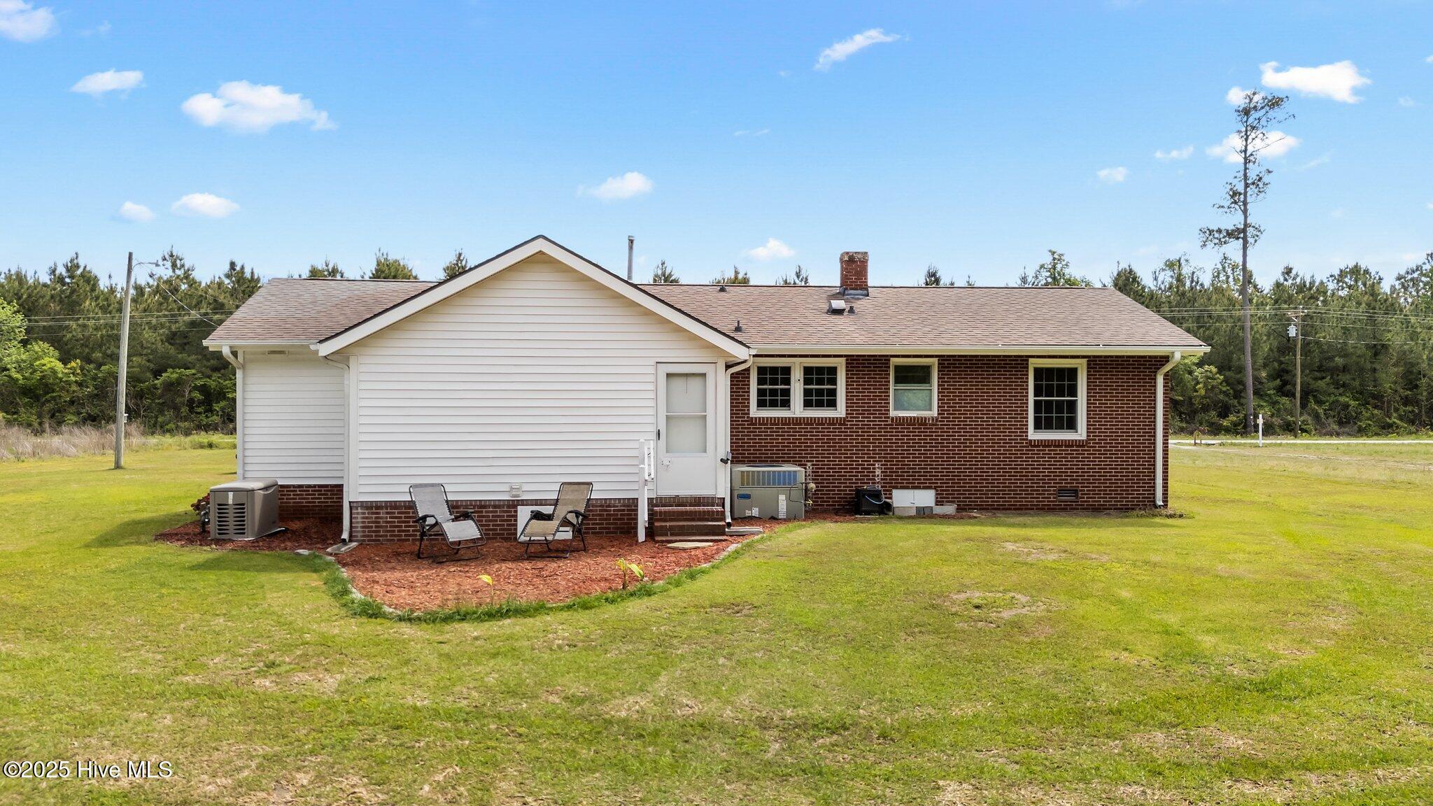 6592 Neuse Road Grantsboro, NC 28529 - Photo 5 of 29 37-web-or-mls-DJI_20250425112220_0102_D