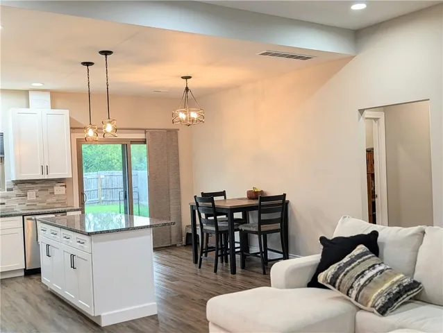 $282,000 | 1931 East 6th Street, Sedalia, MO 65301