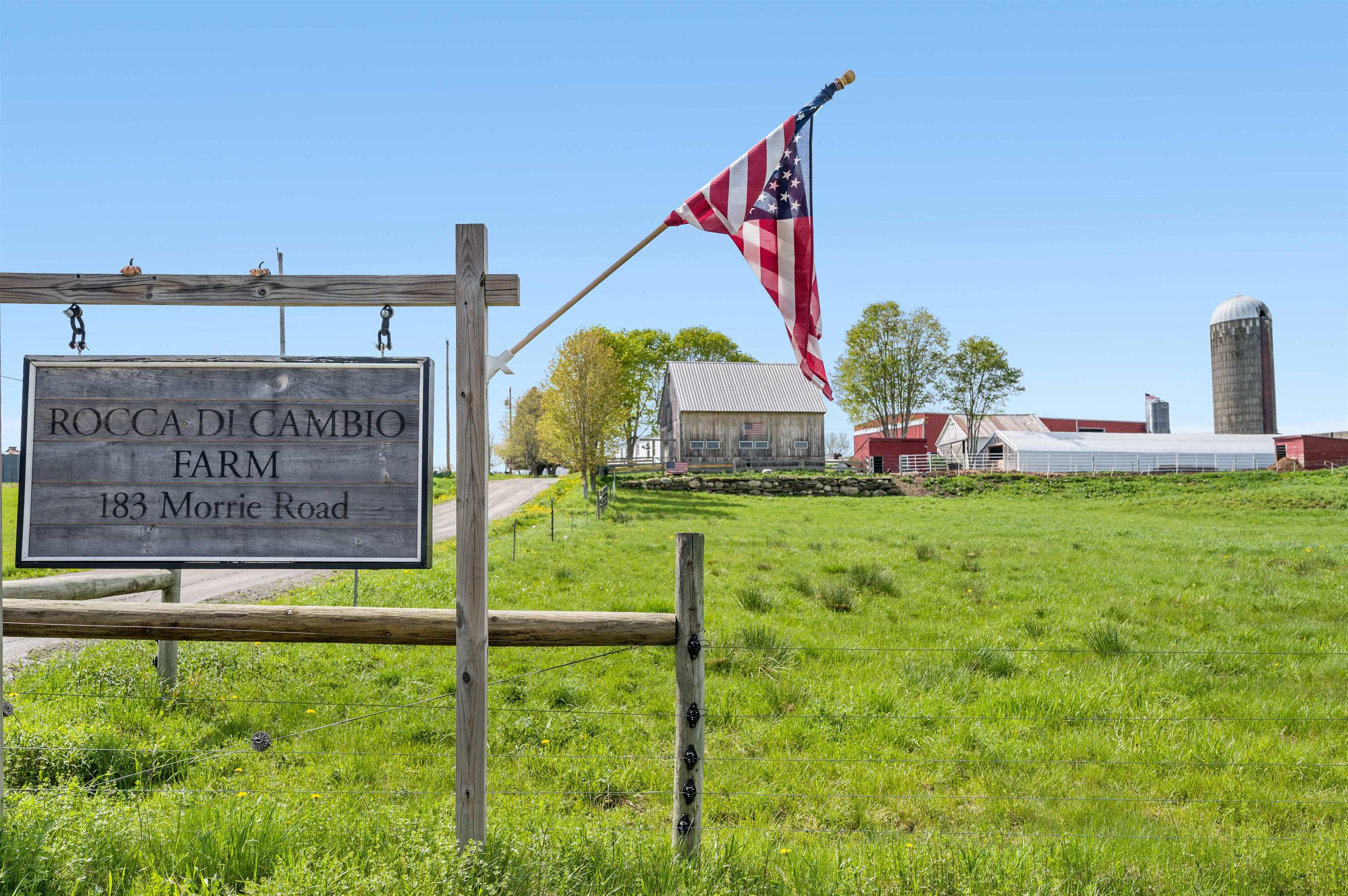 344 Morrie Road Washington, VT 05675 - Photo 4 of 60