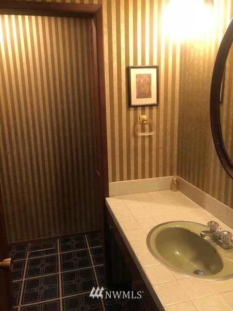 311 Seneca Place Northwest Renton, WA 98057 - Photo 9 of 10 Gallery Image 9