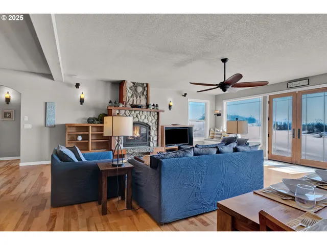 a view of living room