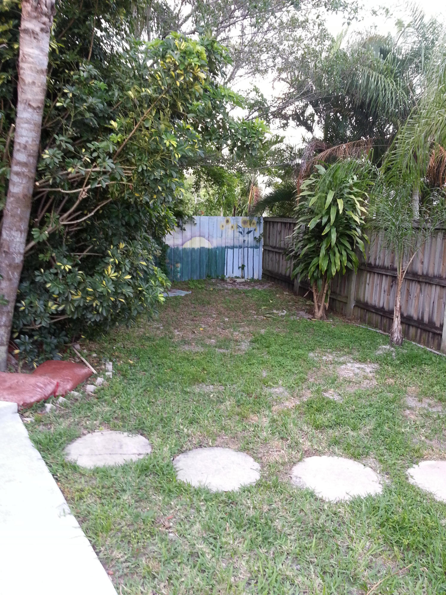 401 Chevron Circle Jupiter, FL 33458 - Photo 16 of 22 Back Yard Area