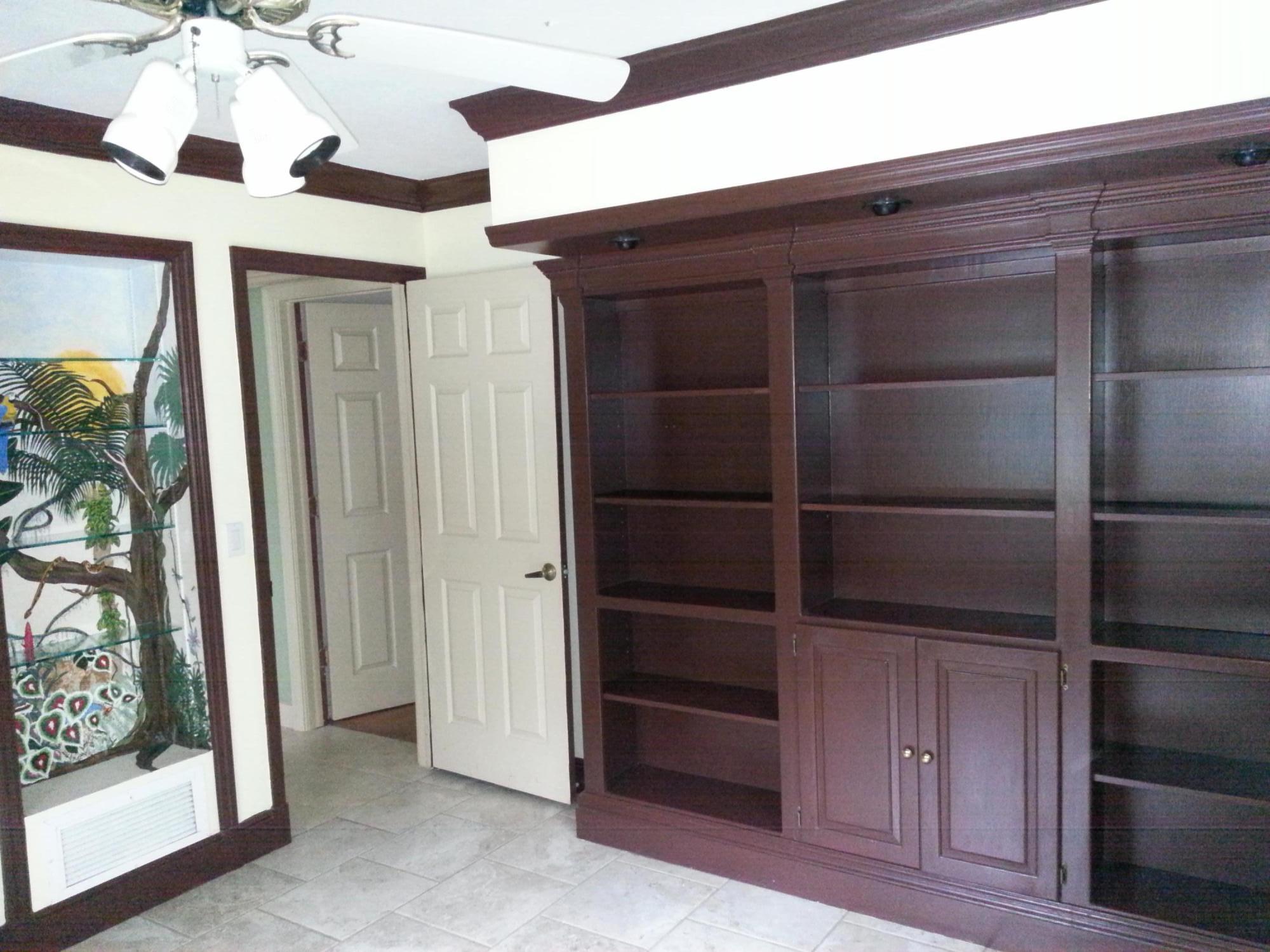 401 Chevron Circle Jupiter, FL 33458 - Photo 3 of 22 Office