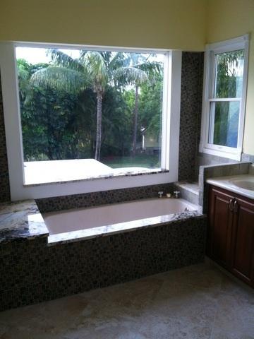 401 Chevron Circle Jupiter, FL 33458 - Photo 9 of 22 Master Bathroom