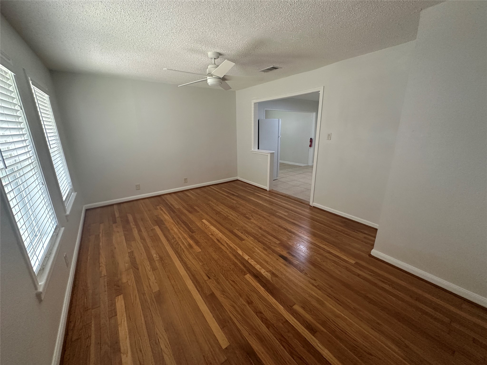 1606 Walton Street Houston, TX 77009 - Photo 3 of 11
