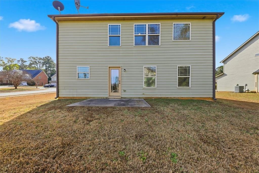 124 Pristine Drive Locust Grove, GA 30248 - Photo 5 of 43