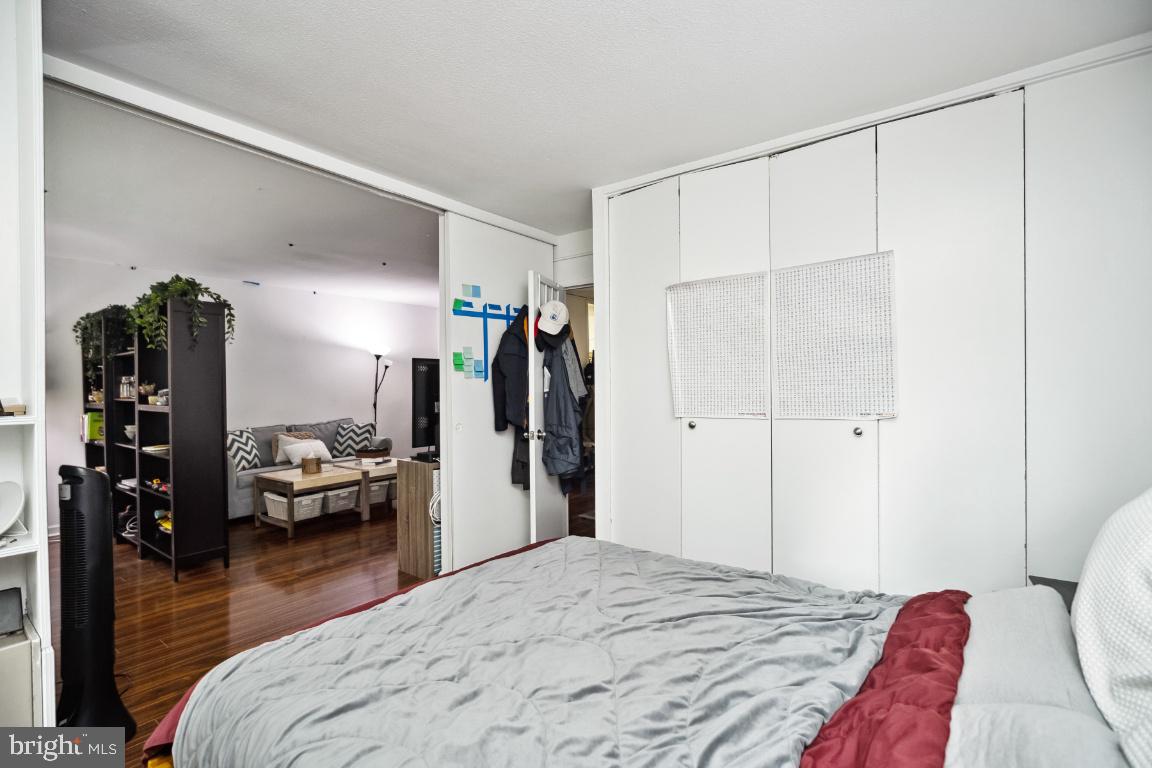 224 West Rittenhouse Square, Unit 218 Philadelphia, PA 19103 - Photo 7 of 18